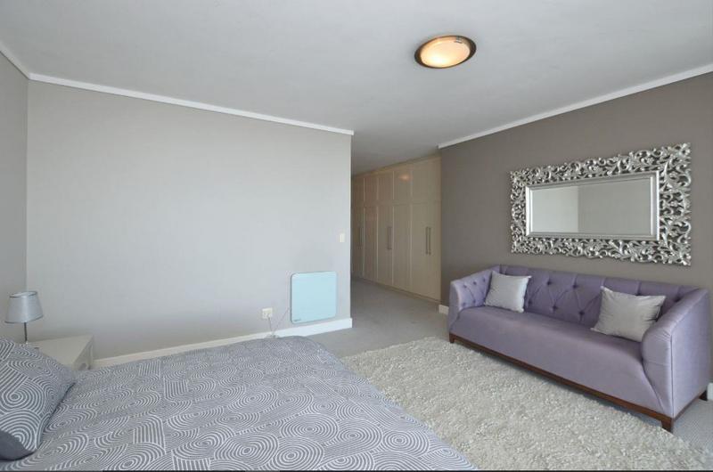 2 Bedroom Property for Sale in Bloubergstrand Western Cape